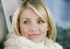 Recreate Cameron Diaz’s The Holiday make-up using one quick and easy eye product